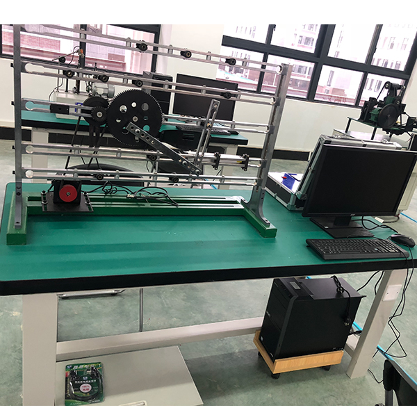东风EQ1118G全车电器实训台,东风全车电器实验台(图1)